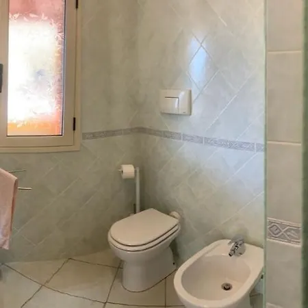 Casa Menuccia * Орозеи